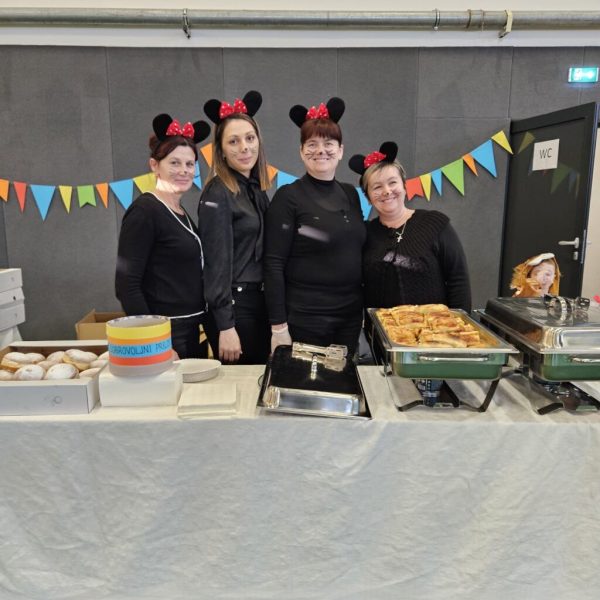 0c1758e9 8f5c 4c92 ac80 955eb33d1d59