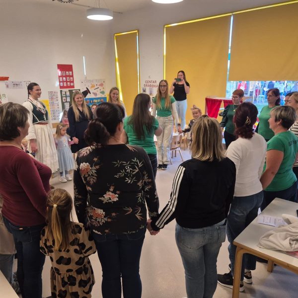 cd3e221f-8eb8-49c2-96ed-f65cf1255f59