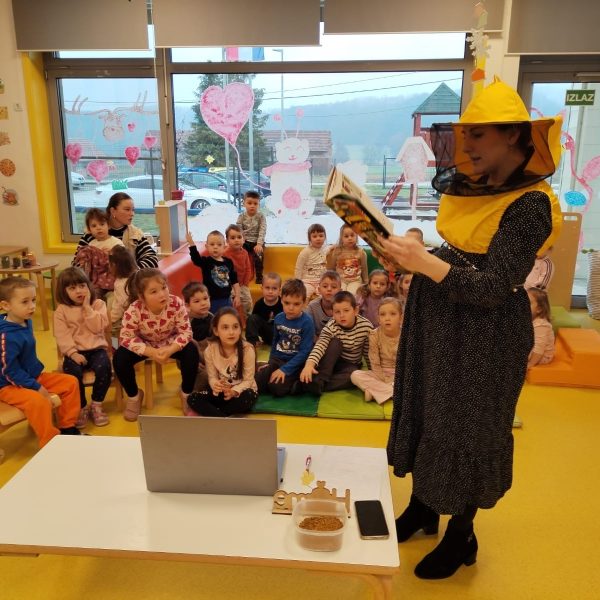 08781ddb 435e 4bb5 97cd be0962a725da 600x600